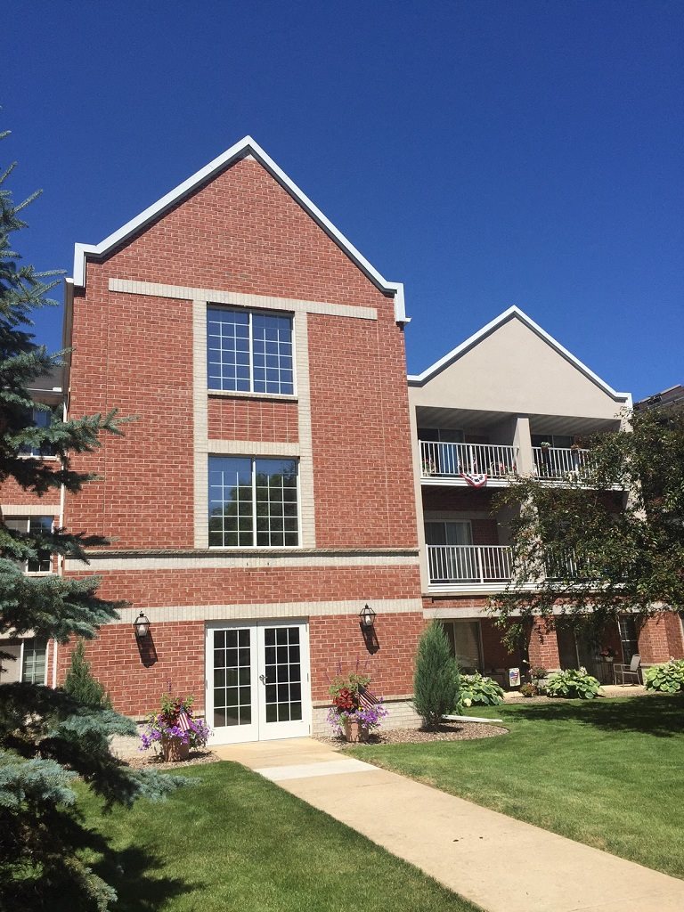 Beautifully Landscaped Grounds at Nicolet Highlands Apartments 55+, DePere, WI